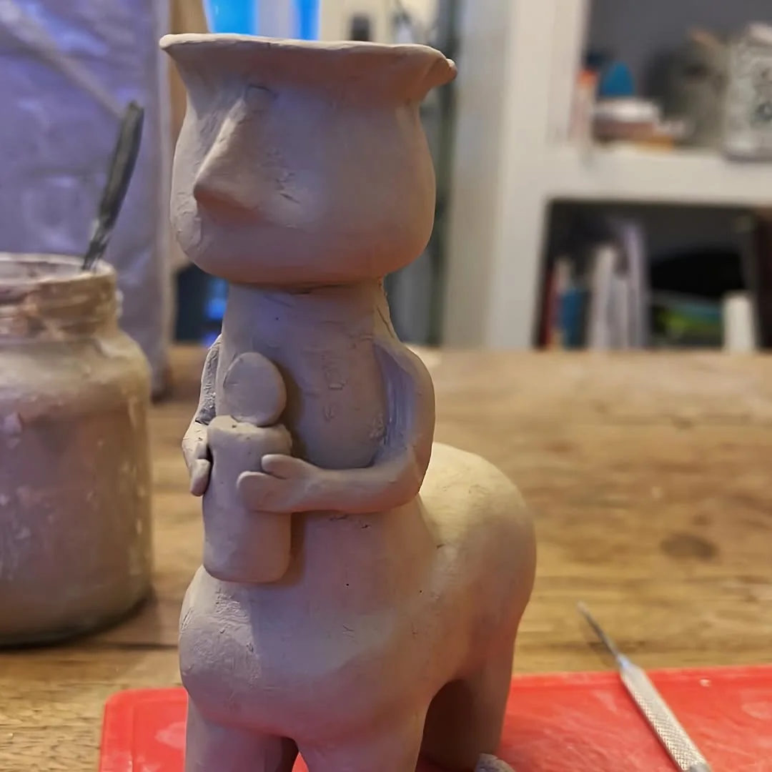 Beeld 4 van 5 bij ‘Spent the afternoon getting crafty with ceramics @maudmutsaers !’
