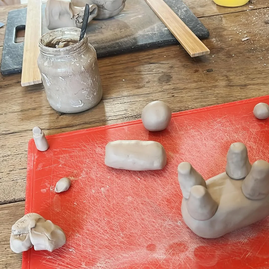 Beeld 5 van 5 bij ‘Spent the afternoon getting crafty with ceramics @maudmutsaers !’