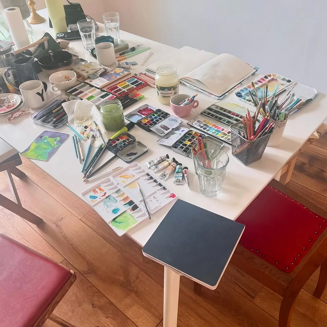 Beeld 3 van 7 bij ‘It was a beautiful day visiting @paintingseals ❤️.’